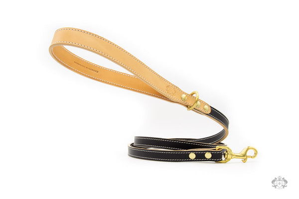Nero Black Leather Dog Leash front view